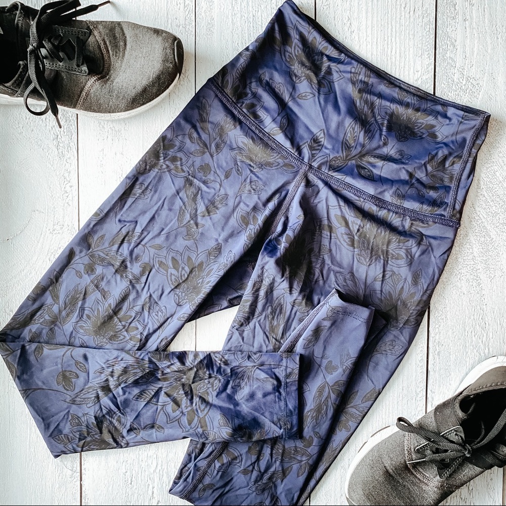 Beyond Yoga high waisted midi legging